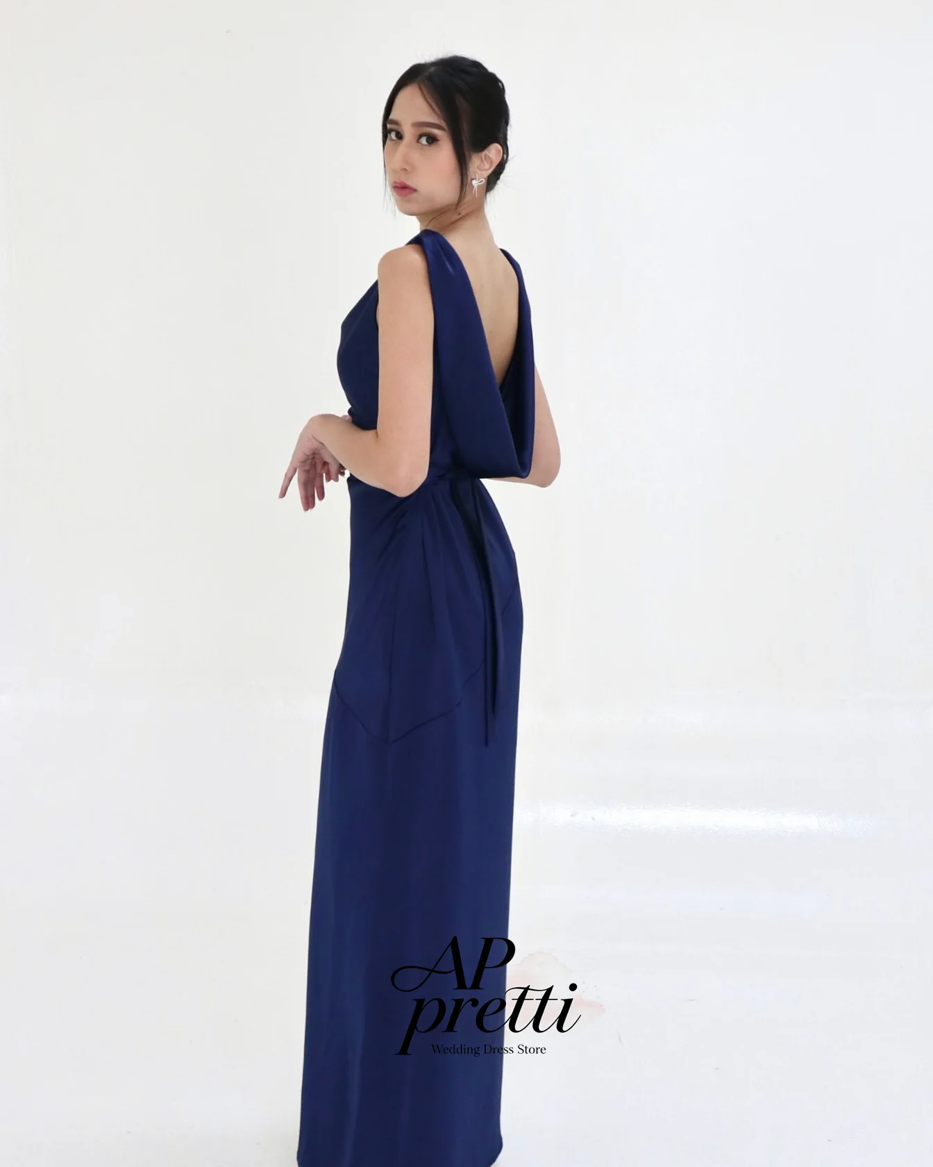 AP pretti Graceful Soft Satin Korea Bridesmaid Dress Photo Shoot O-Neck Customized Sleeveless Sheath Floor-Length Bridal Party