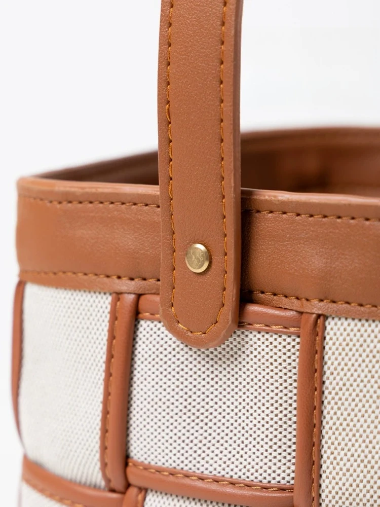 Brown storage basket Dirty laundry basket Picnic bag Portable toilet bag