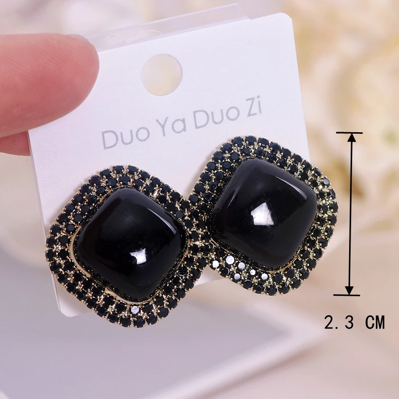 New Trendy Korean Black Resin Rhinestone Stud Earrings for Women Multicolor Geometric Square Acrylic Metal Earring Party Jewelry