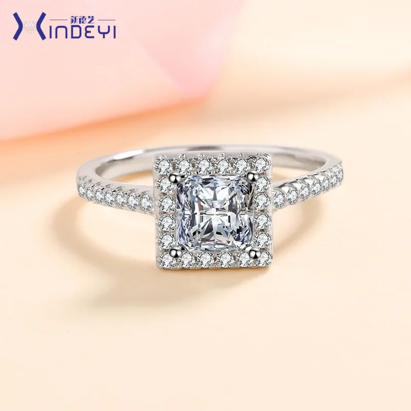 

1.0ct Moissanite S925 Silver Rings for Women Plated Platinum Princess Cut Square Wedding Diamond Band Fashion Jewelry Wholesale