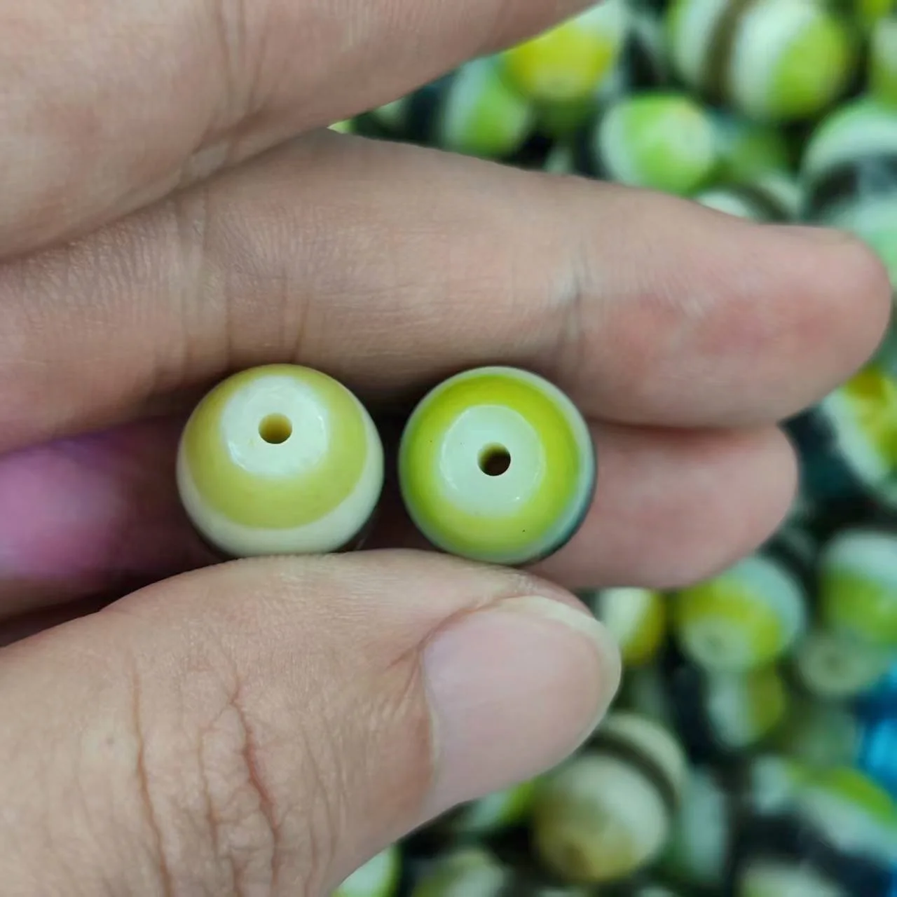 1 pcs Taiwan infiltration Qingke Gong tricolor thread bead Daluo agate Tianzhu necklace pendant bracelet DIY accessories Dzi