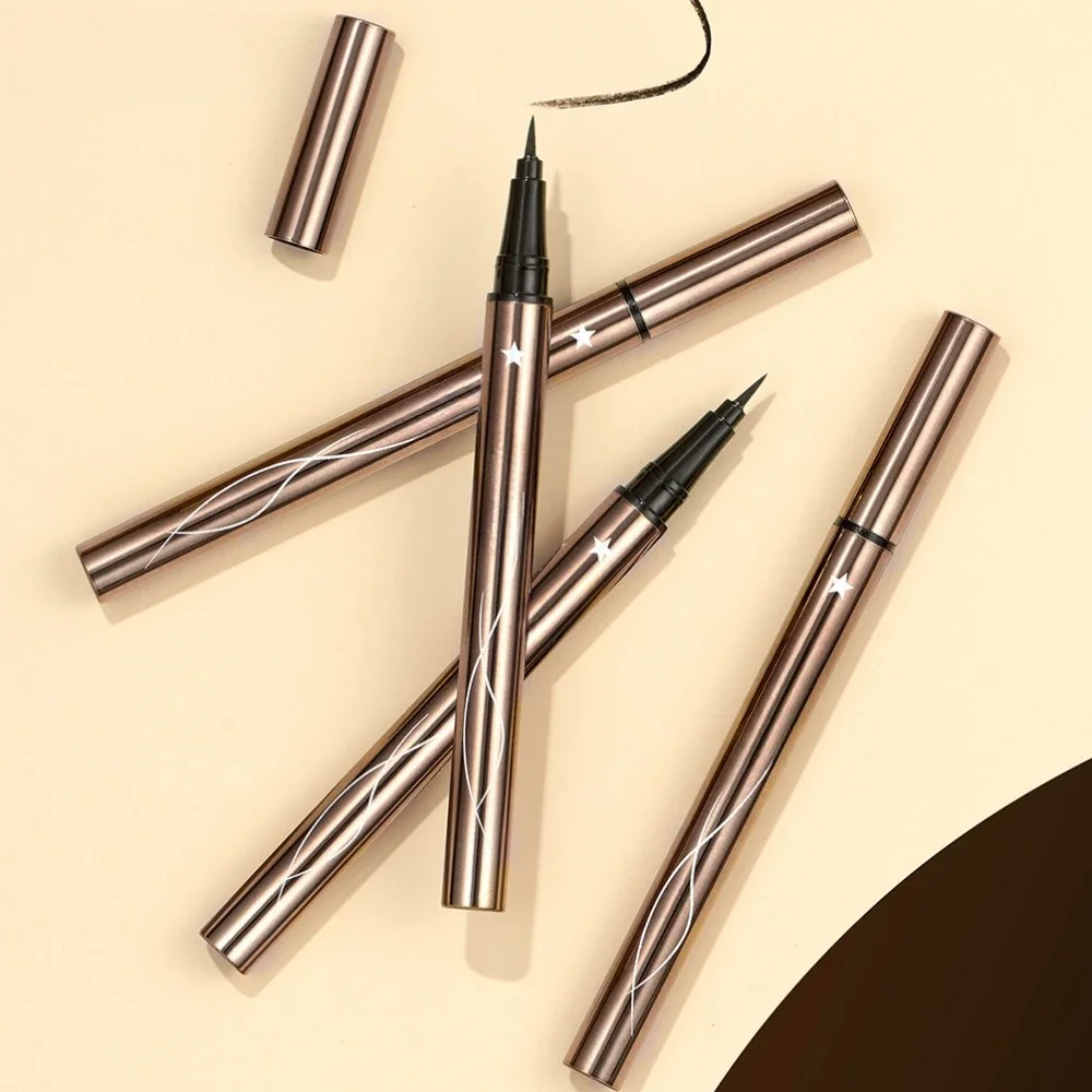 Matita per eyeliner Penna per eyeliner liquido impermeabile ad asciugatura rapida Precisione Eyeliner nero a lunga durata Trucco liscio Eyeliner marrone