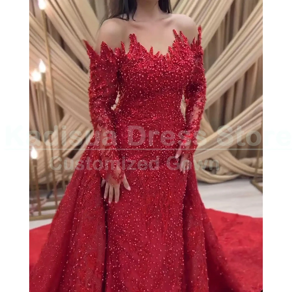 Prachtige Rode Kralen Avondjurken Luxe Strapless Lange Mouwloze Kapel Trein Jurken Formele Gelegenheid Bruidsjurk vestidos
