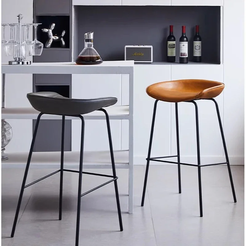 Bedroom Minimalist Bar Stools Balcony Designer Makeup Accent Wishbone Bedroom Gaming Dining Chairs Nordic Sillas Bar Furniture