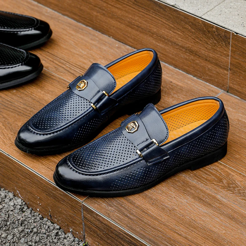 Summer New Men Business Loafers Men Casual Lightweight Comfortable Breathable Brand Leather Shoes Social Shoe Men Sizes39-47