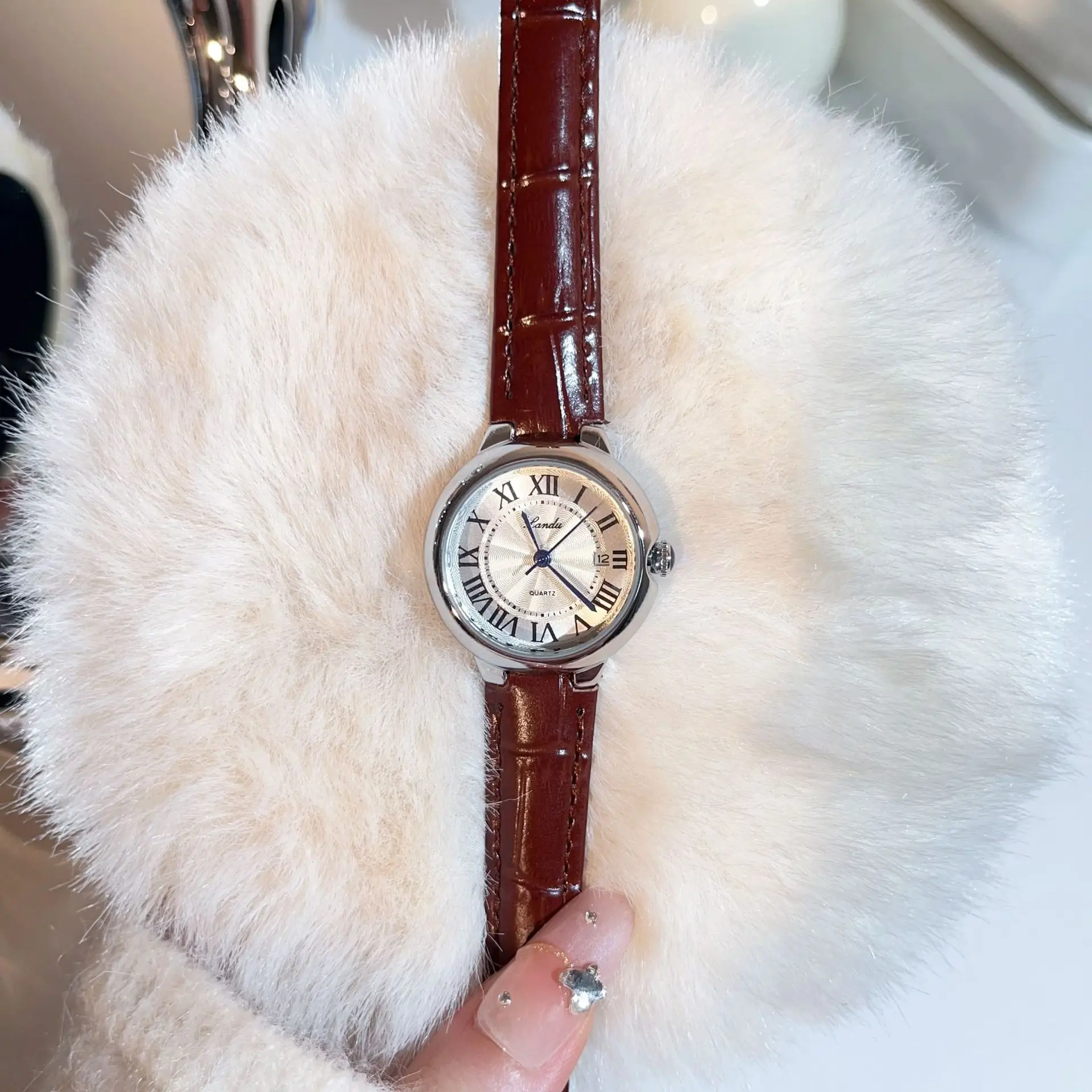 Fashionable retro simple Roman scale quartz leather strap watch casual retro luxury women's watch