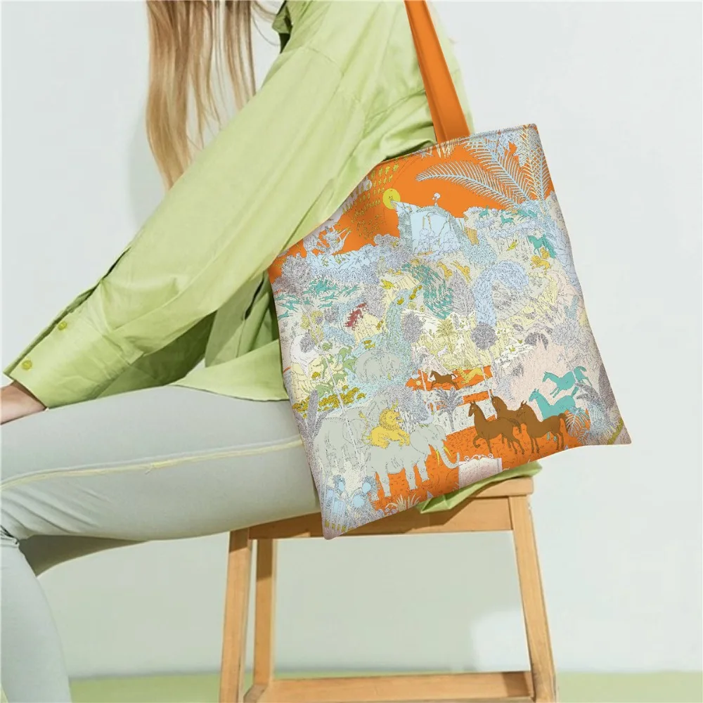 

French New Animal Carnival Elephant Lion Canvas Bag Women's Handheld Cloth Bag Student Carrying Book Bag Shoulder Bag