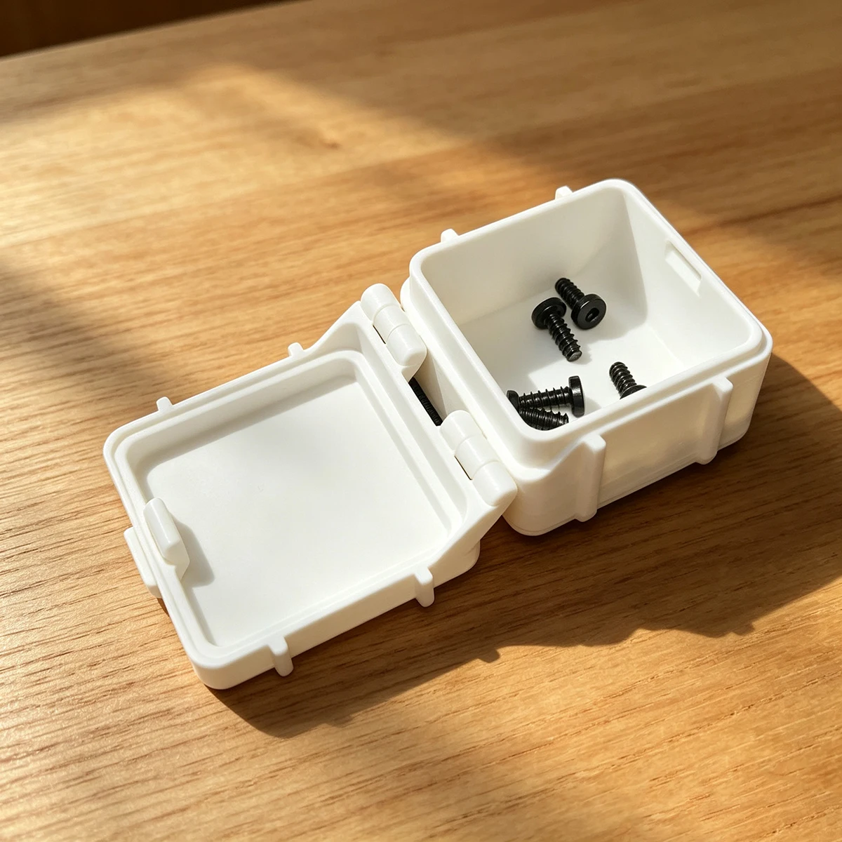 Stackable Small Parts Storage Box, Flip-Top Snap-On Screw and Nut Storage Box, Desktop Hardware Small Parts Sorting and Organizing Box