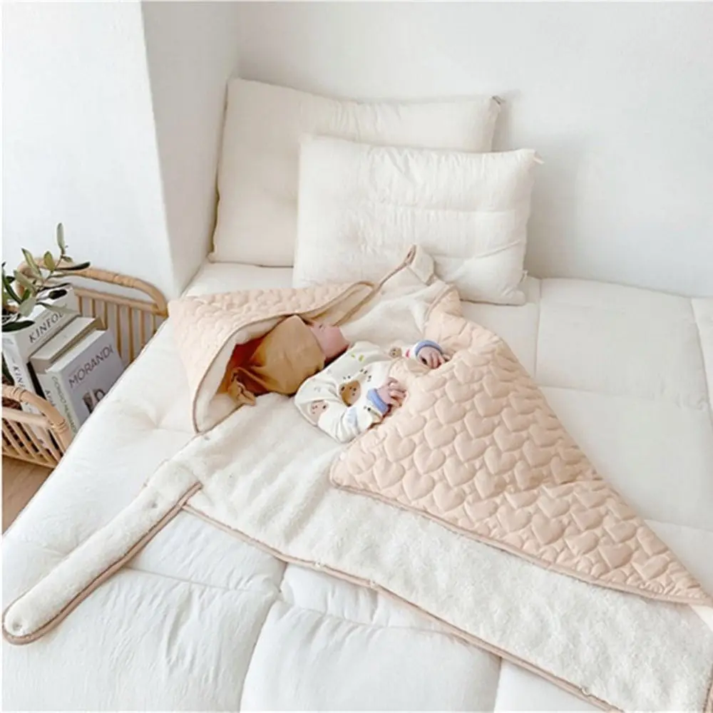 Cartoon Bear Baby Stroller Blanket Thicken Windproof Infant Hooded Cloak Adjustable Waist Warm Newborn Swaddle Wrap Outdoors