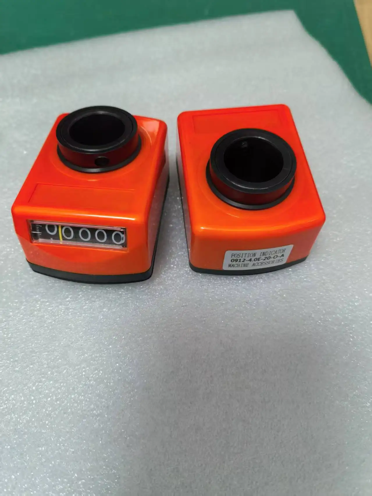 

Индикатор положения, SK0912,5 цифровых счетчиков, модель 09 серии 12, тип стандартного вала, горизонтальный монтажный вал, оранжевый цвет