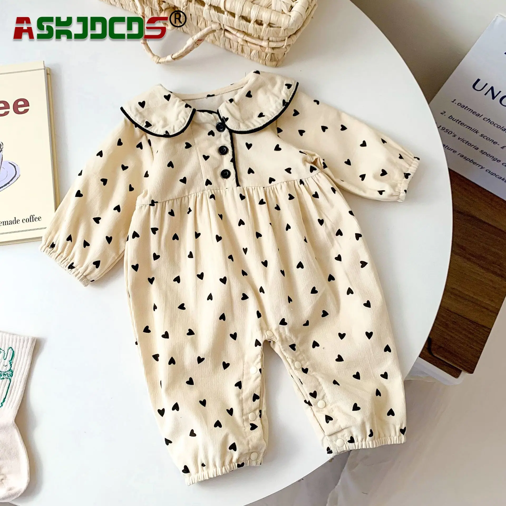 

Autumn New In Newborn Baby Girls Full Sleeve Love Peter Pan Collar 1 Piece Infant Kids Corduroy Jumpsuits Toddler Romper 0-24M