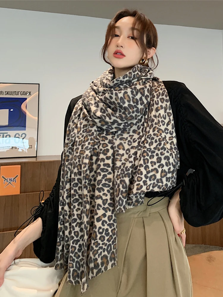 Winter Imitation Cashmere Elegant Women Scarf Lady Leopard Print Scarve Pashmina Mujer Femme Foulard Bufanda Wrap Shawl Stoles