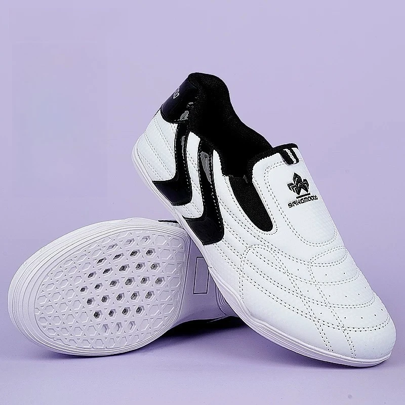 

2026 Arrival Arts Shoes Men Women Designer Tai Chi shoes Couples Comfortable Wushu Shoe Unisex Designer Kung Fu Shoes