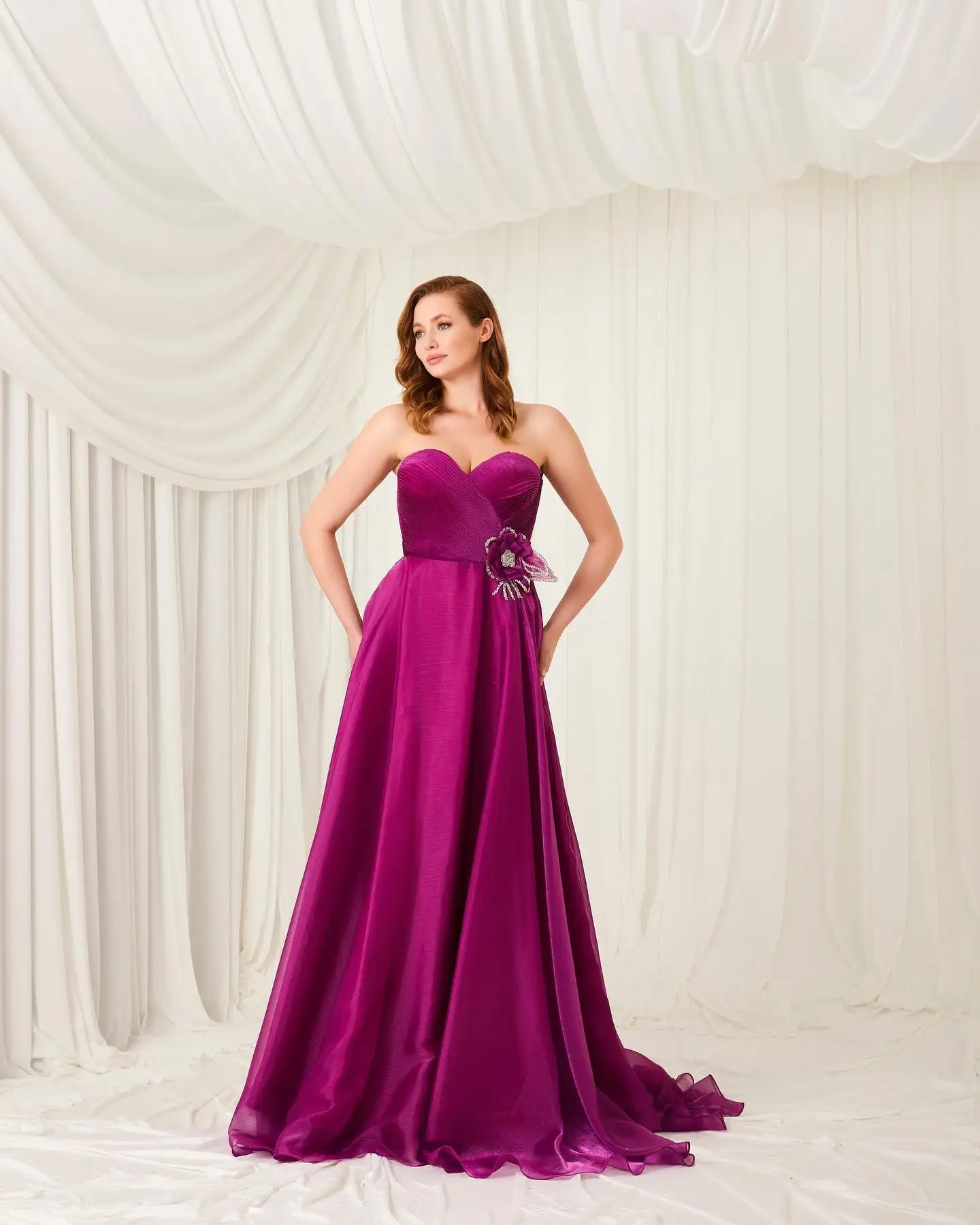 

Customized Luxury 3D Flowers Sequined with Lace Fuchsia Tulle and Satin Evening Dress A-Line Crystal Party Gown for Ladies Saudi