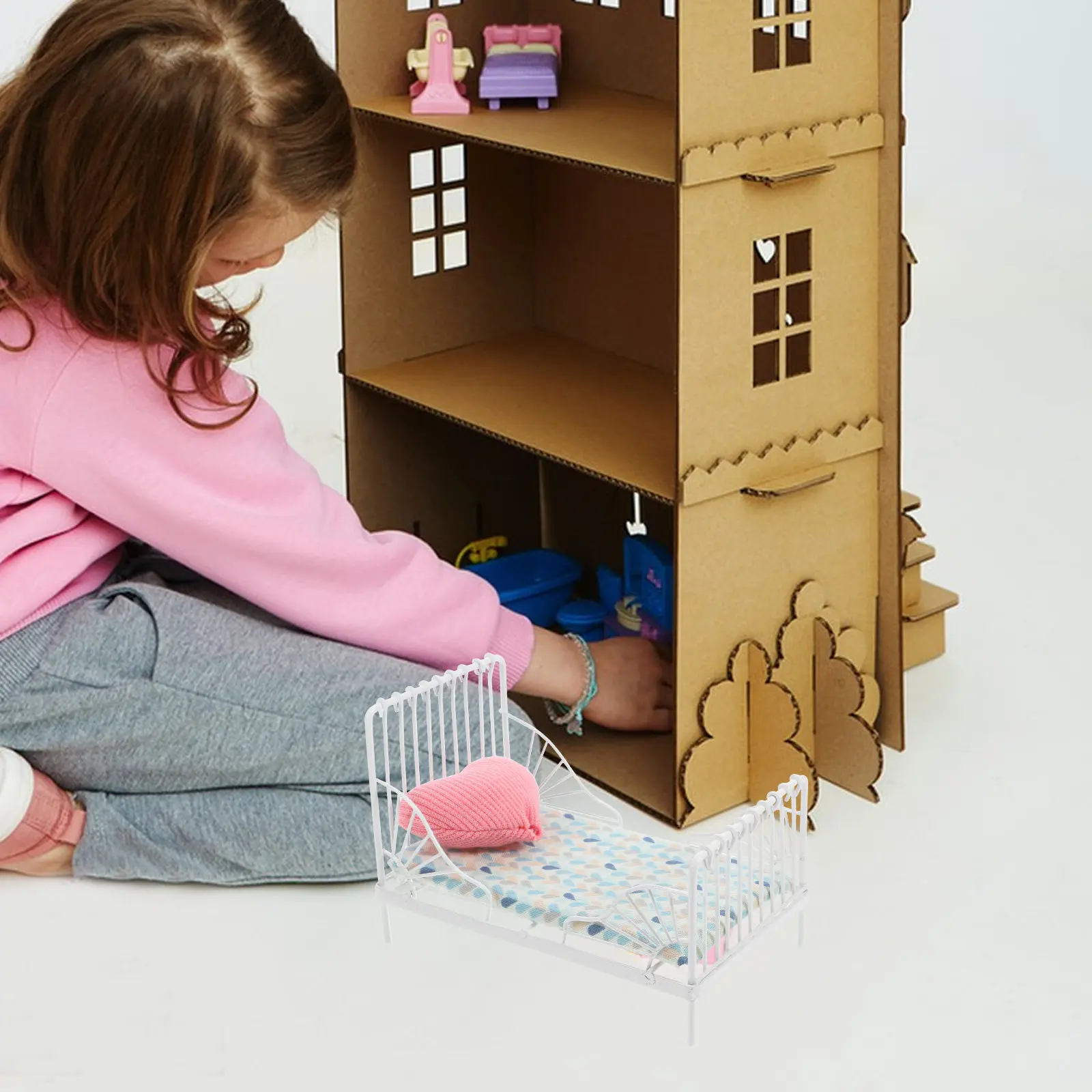 

1Set Mini Iron Bed Vintage Design Miniature Furniture Accessory for Dollhouse Bedroom Realistic Scene Dollhouse Furniture