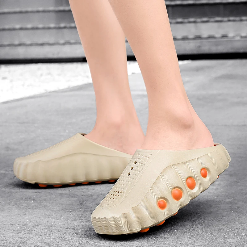 Extra large men's and women's lightweight foot massage slippers outdoor fashionable casual sports couple fashionable beach shoes