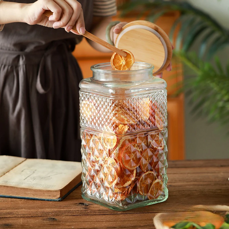 Vintage Large Capacity Embossed Glass Storage Jar Wooden Lid Household Moisture-proof Sealed Candy Tea Candy Kitchen Grain Jar