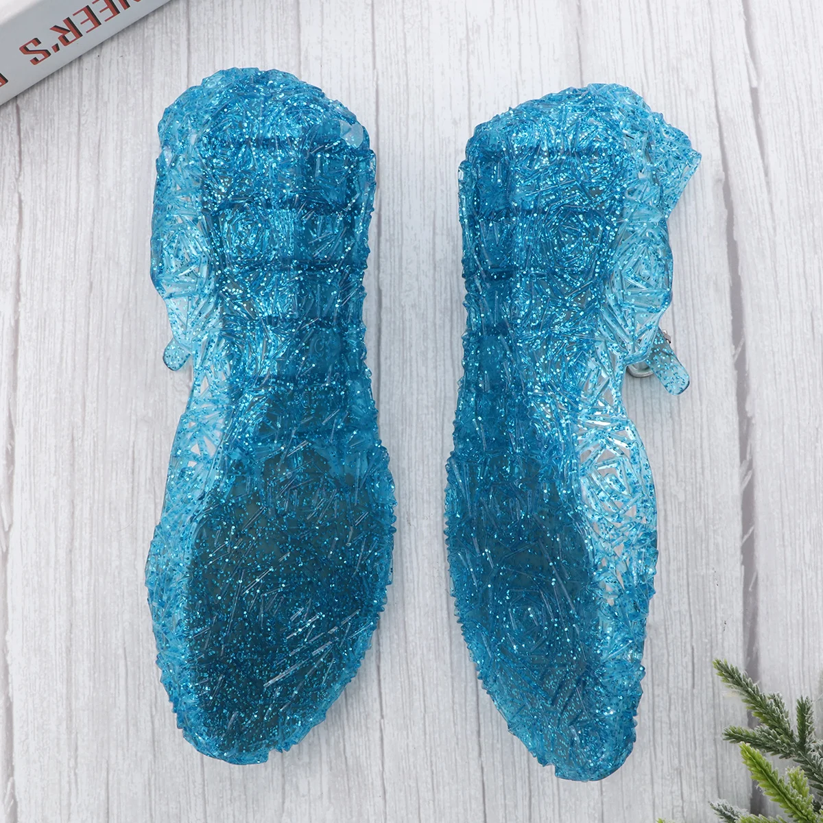 زوج واحد من صنادل الفتيات الفاخرة PVC جيلي نمط مريح للحفلات والمهرجانات والارتداء اليومي هدية للأطفال مقاس 36