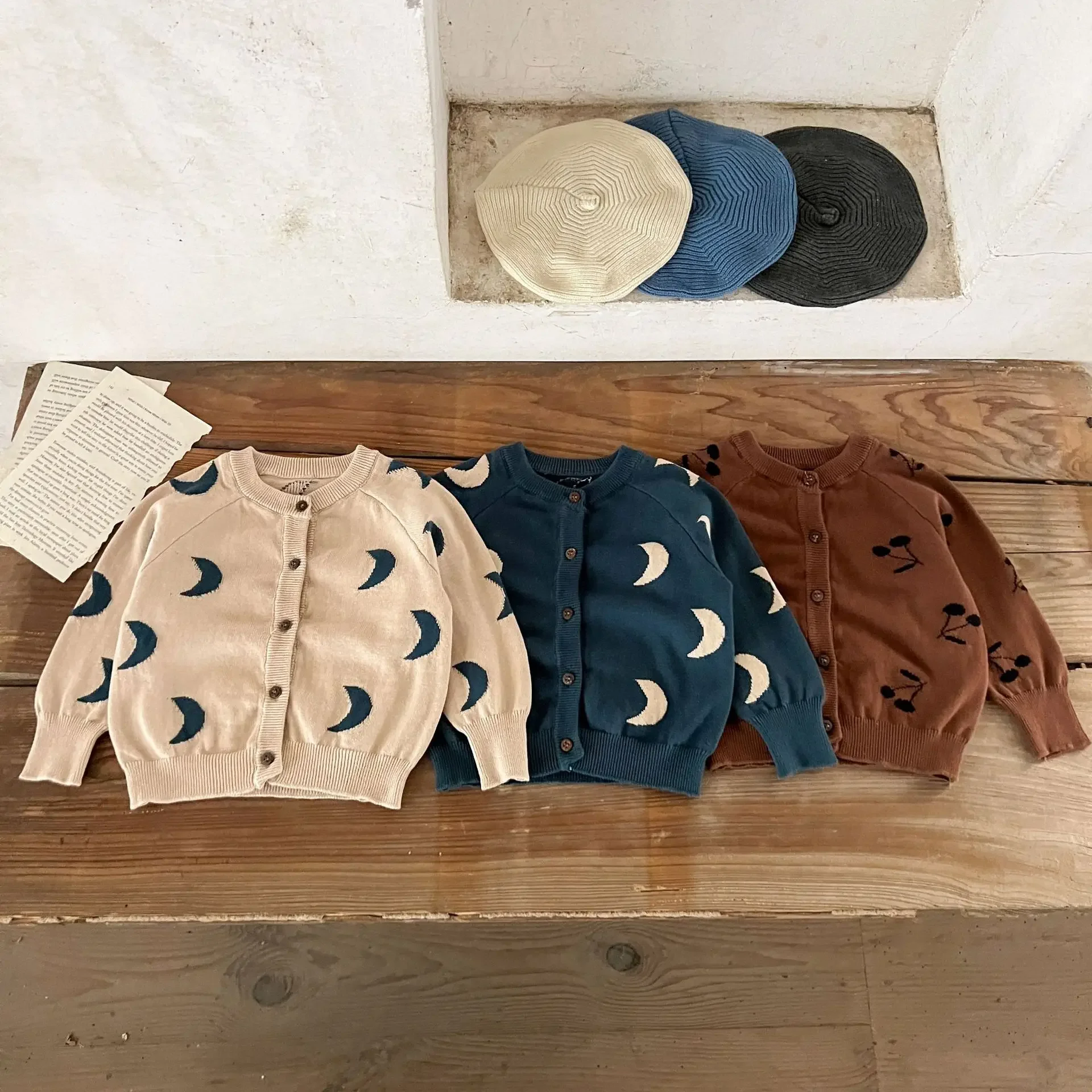 

Ins Pure Cotton Cartoon Sweater Cardigan for Baby Boys and Girls, Soft Sweater Jacket for Spring and Autumn