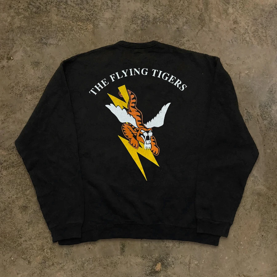 The Flying Tiger Funny Graphic Sweatshirts Men Women Autumn Street Fashion Pullovers Black Loose Cotton Crewneck Vintage Sweater