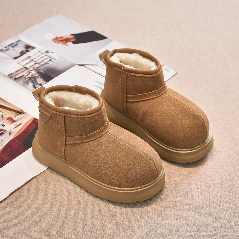 

Новинка зимы 2024, детские зимние ботинки, модные бархатные хлопковые туфли с толстой головкой в Интернете, матовые ботинки из натуральной кожи