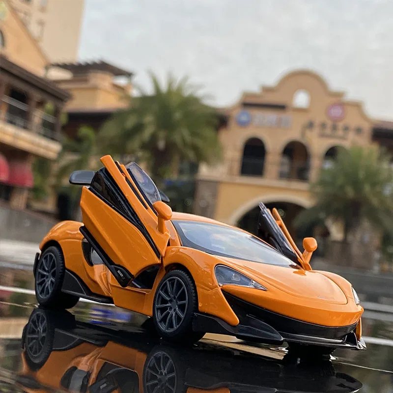 1:32 McLaren 600LT Alloy Sports Car Model Diecasts & Toy Vehicles Metal Toy Car Model High Simulation Collection Gift