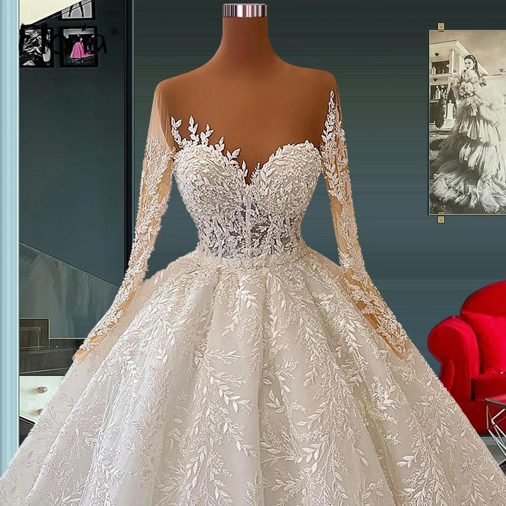 Floria-Robe de Mariée Luxueuse en Dentelle avec Traîne Perlée, Tenue de Mariage avec Appliques en Forme de Cœur