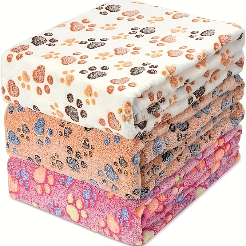 1 Pack Pet Dog Footprint Pattern Blanket Coral Fleece Warm And Comfortable Blanket