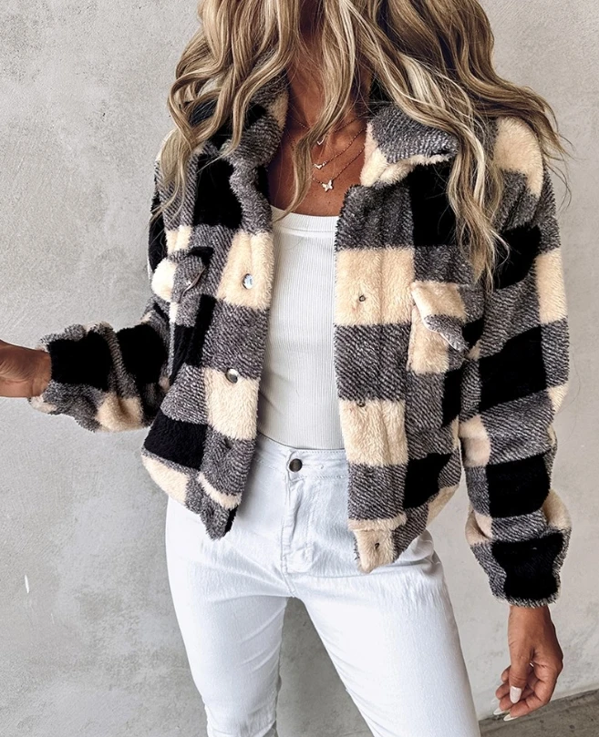 

Women's Winter Coat with Checkered Color Blocking for Fashionable Dressing Colorblock Turn-Down Collar Fleece Teddy Jacket