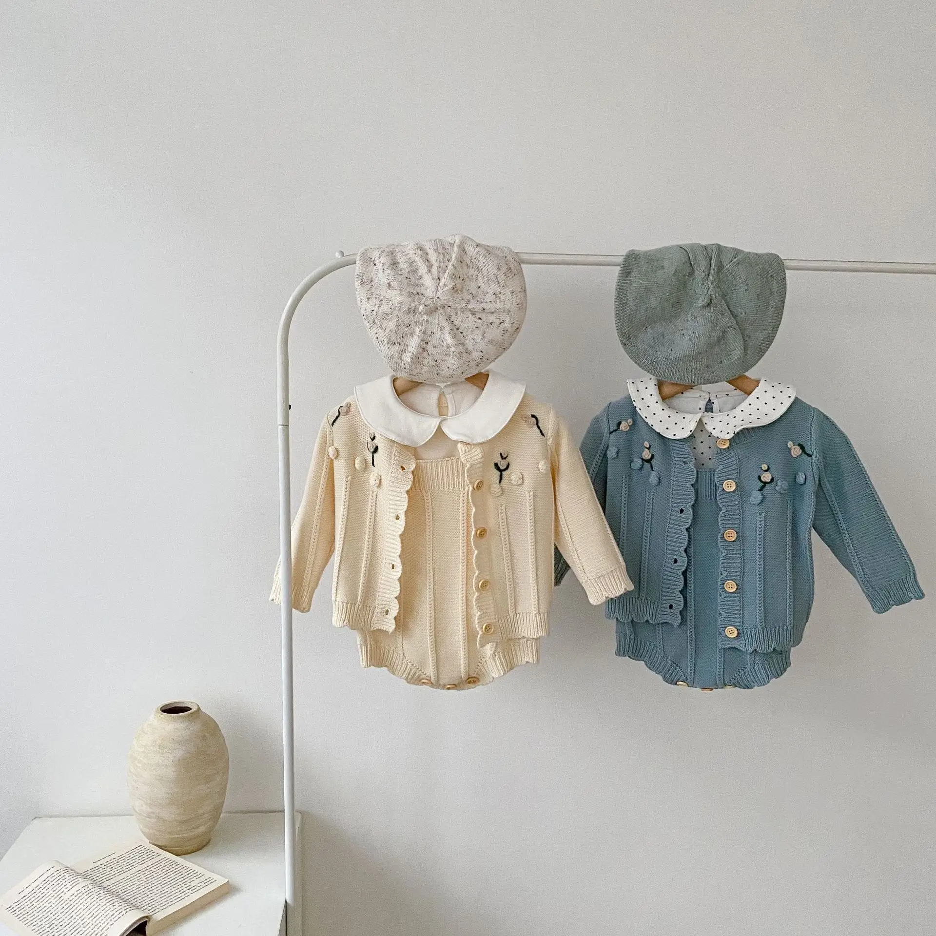 autumn winter baby sweater flower long sleeved suspender sweater knitted Jumpsuit two piece set baby girl outfit set
