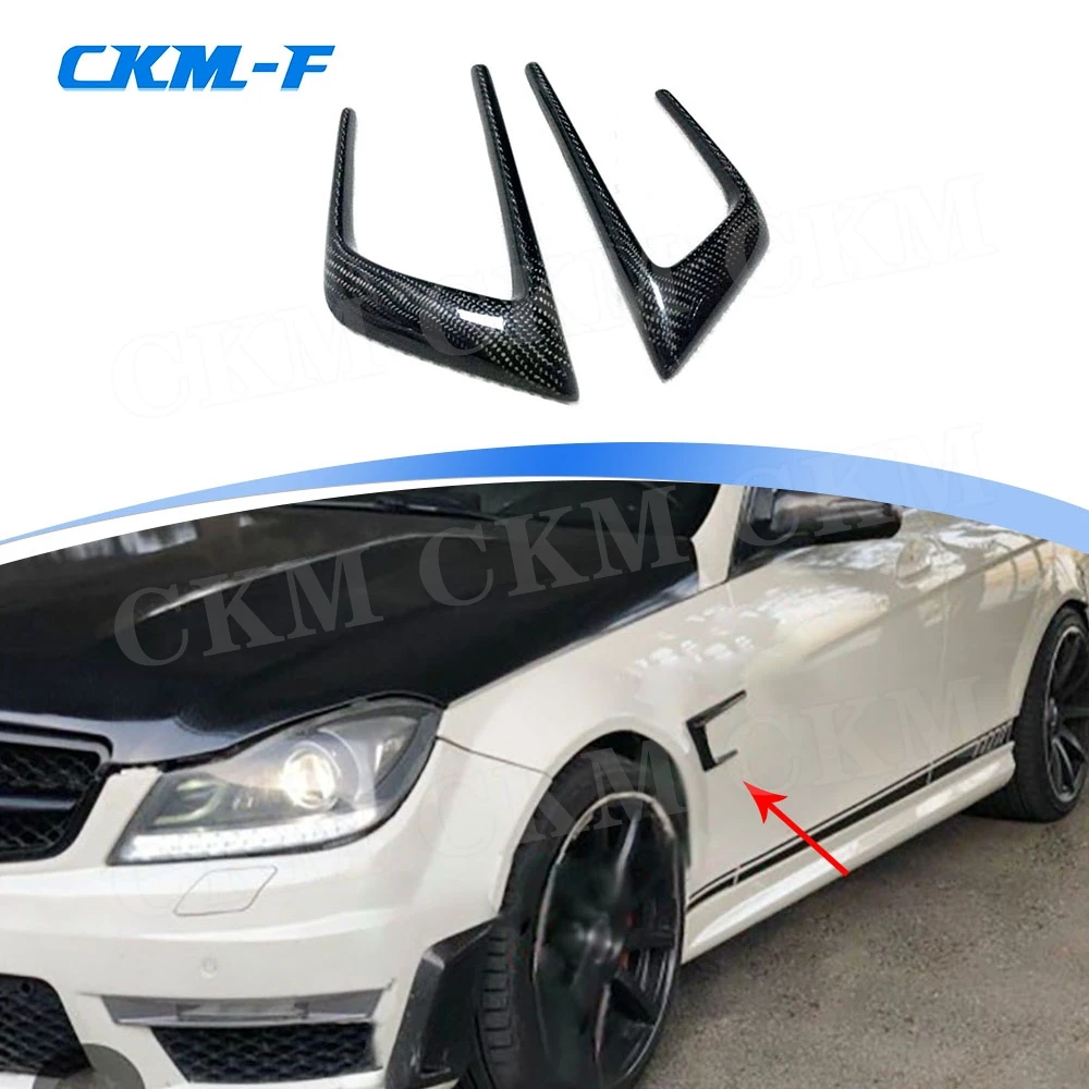 

Carbon Fiber Car Side Fender Canards Splitters Emblem Badge Decals Trim for Mercedes Benz W204 C63 AMG 2012 2013 2014 Bodykits