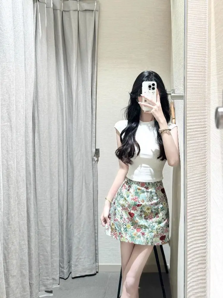 Sukienka z kwiatowym, bogatym haftem, spódnica damska z wysokim stanem, rozkloszowana, wyszczuplająca, idealna na lato 2025, do pracy, w stylu vintage.