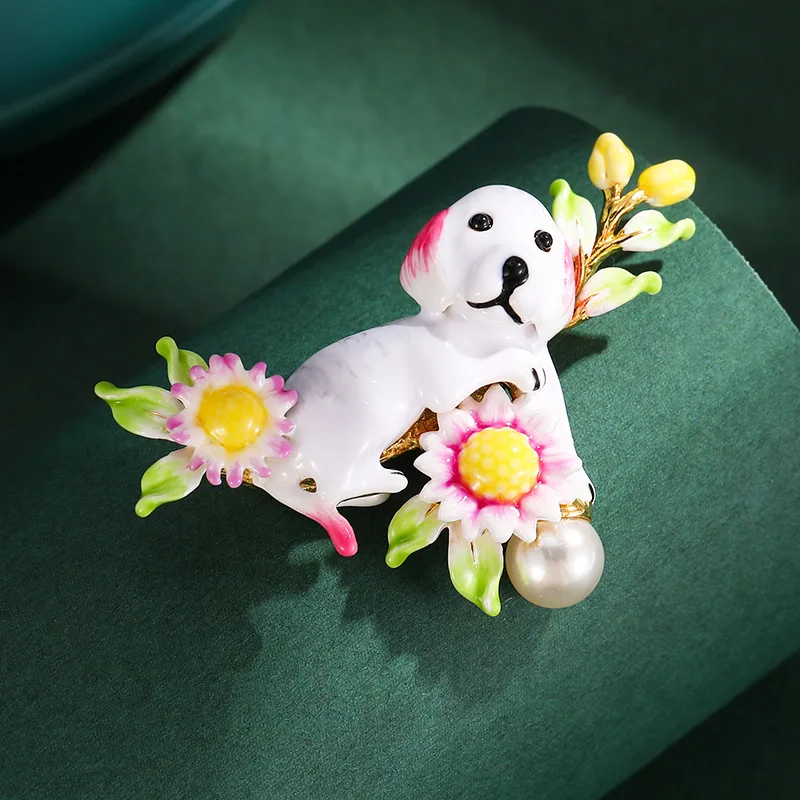 

Sweet and Cute Fashionable Three-dimensional Enamel, Puppy Pink Gradient Daisy Flowers Pearl Brooch for Women