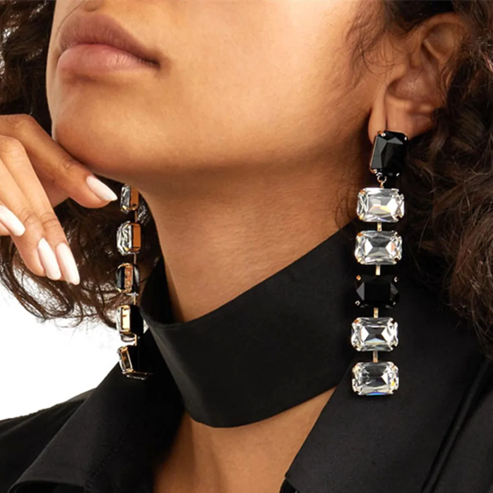 Luxury Black White Acrylic Crystal Square Pendant Tassel Drop Earrings Dinner Jewelry for Women Rhinestone Long Dangle Earrings