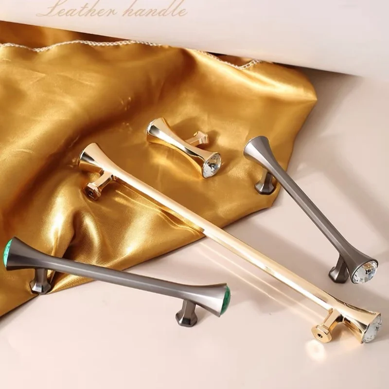 Modern Diamond Kitchen Cabinet Storage Handles France Wardrobe Closet Door Pulls Drawer Knobs Bedside Dresser Furniture Handles