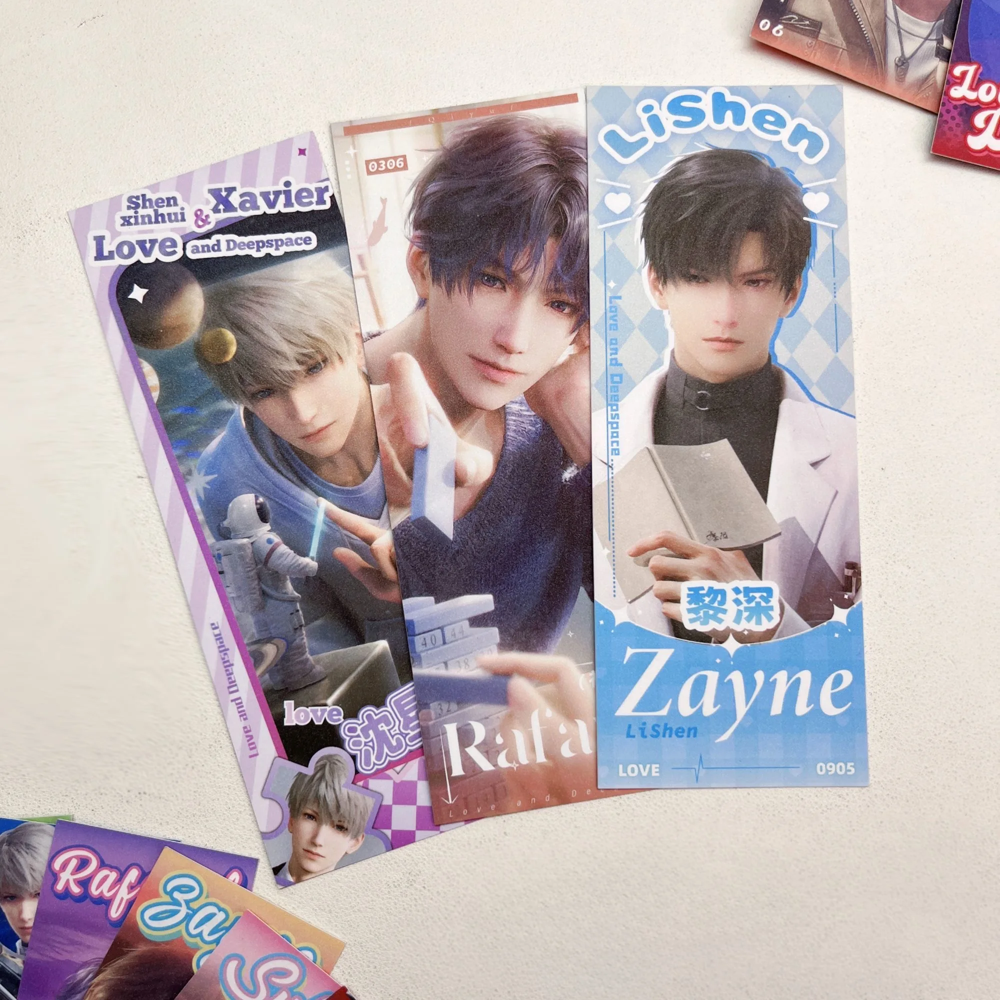 28 قطعة/المجموعة/مجموعة لعبة Love And Deepspace Merch - بطاقة Rafayel Zayne Sylus Caleb LOMO/بطاقة بريدية/إشارة مرجعية/حقيبة هدايا ملصق