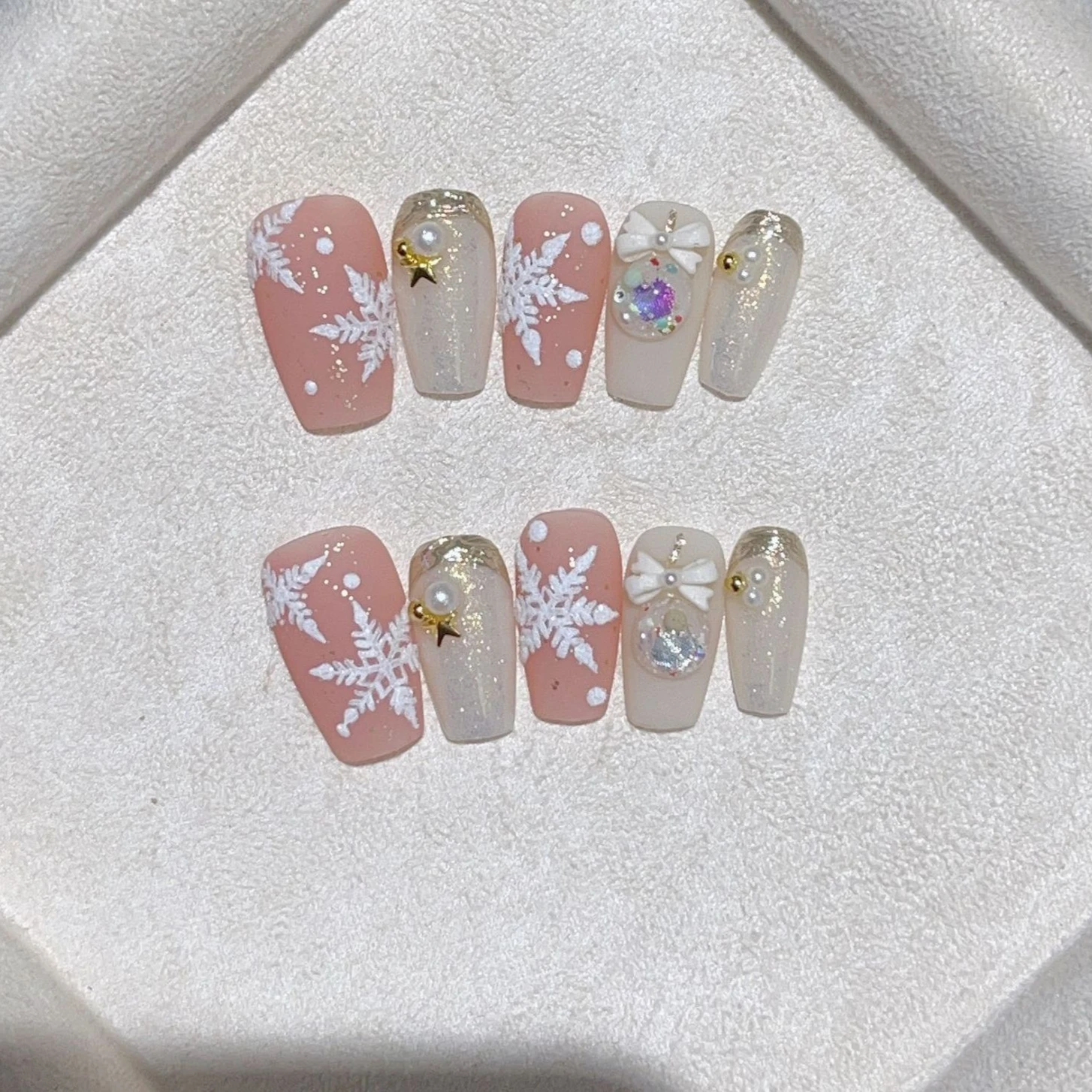 

10Pcs Christmas Handmade Press on Nails Snowflake Fake Nails Wearable Stick-on Nails Full Cover False Nail Накладные Ногти 네일팁