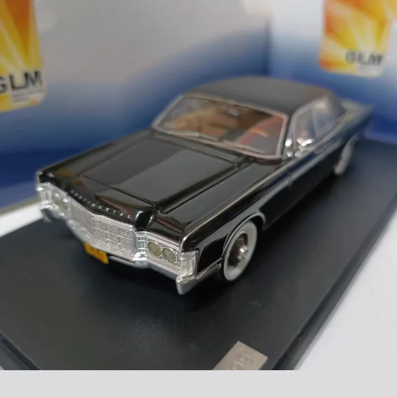 1:43 Scale Lincoln Continental 1969 Black Simulation Resin Toy Car Model Static Decoration Gift Souvenir