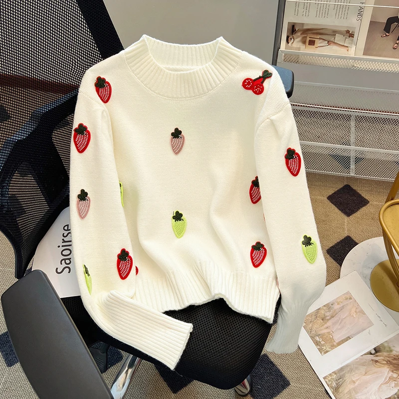 2024 New Autumn Winter Women Loose Fit Pullover Sweater High Quality Sweet Strawberry Embroidery Knitted Base Sweater