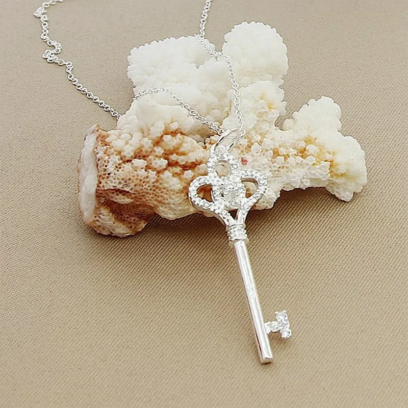 925 Sterling Silver Key Pendant Necklace 18 Inches Chain For Women Wedding Engagement Jewelry