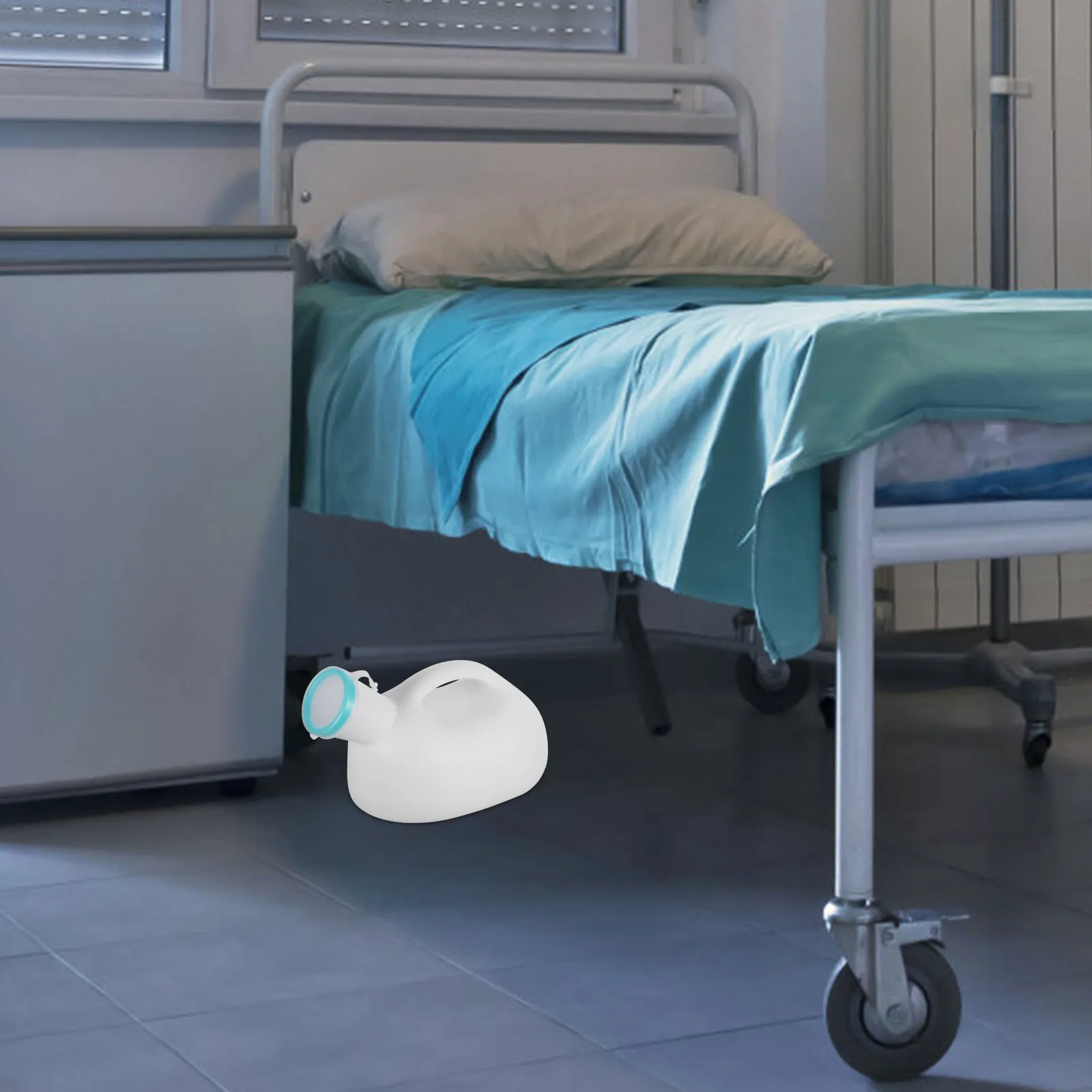 

Многоразовый портативный пластиковый писсуар для мужчин, для дома, путешествий, активного отдыха, большой емкости, удобный для ежедневного использования