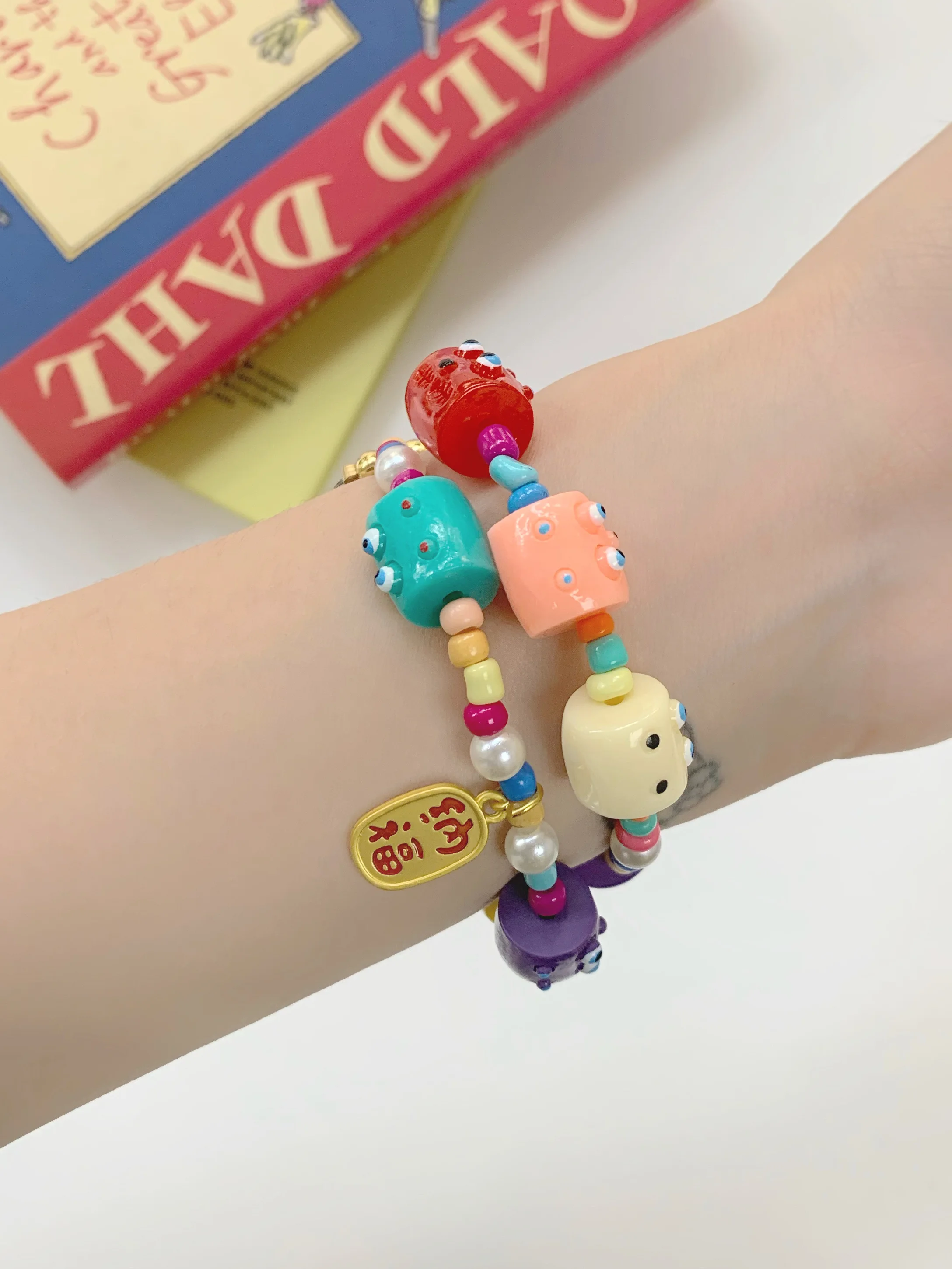 สายนาฬิกาข้อมือลูกปัดการ์ตูนน่ารักสำหรับ Apple iWatch S8สายนาฬิกาอัลตร้า S7 6 5 4 3 2 1อะไหล่สายนาฬิกา44mm 42mm 40mm