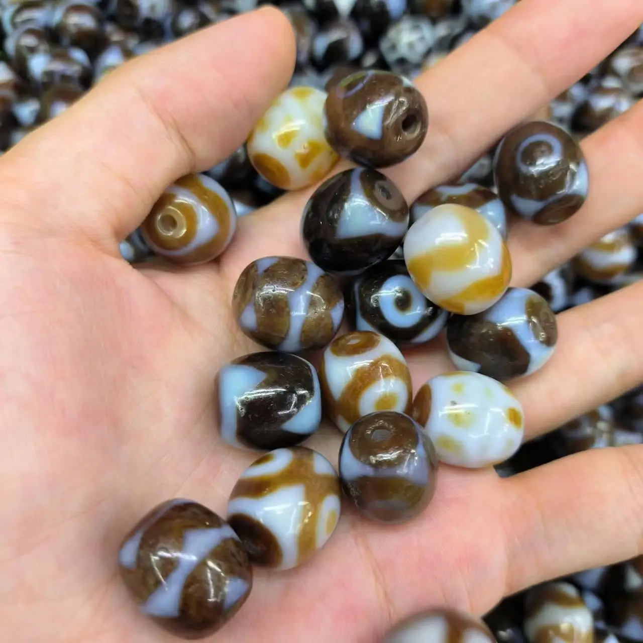 1pcs/lot Natural Dallow Agate Dzi Beads brown old Various patterns retro ethnic style rare precious accessories gem jewelry diy