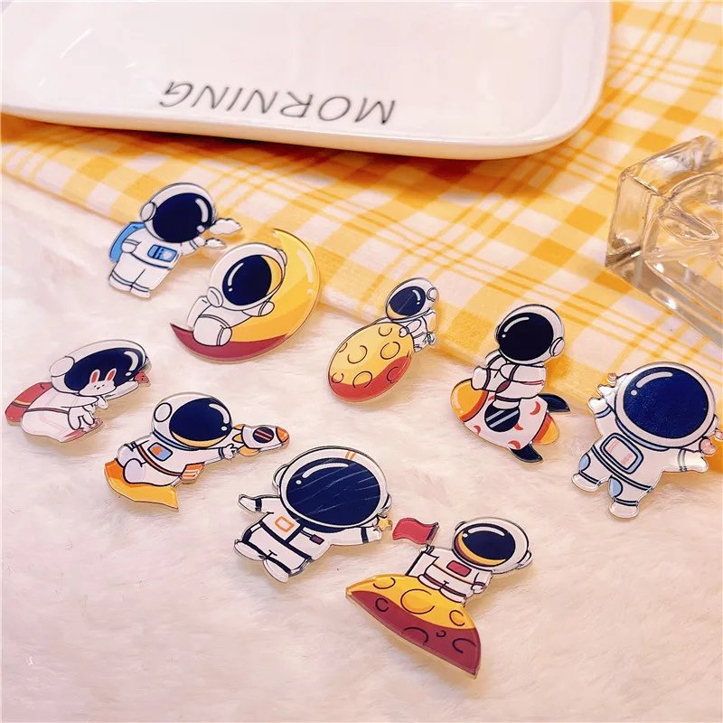 9pc Outer Space Astronaut Theme Acrylic Badge Backpack Brooch Toy for Kids Birthday Party Favors Baby Shower Souvenir Goodie Bag