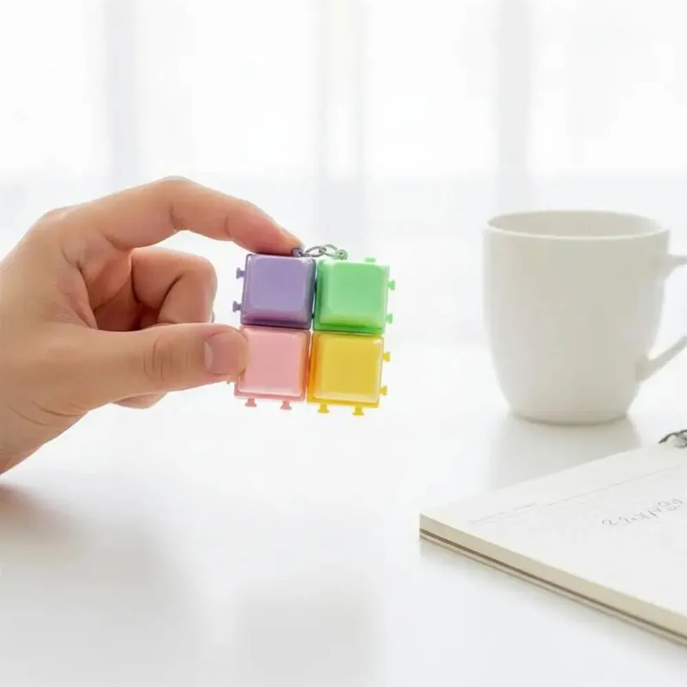 2/3/4/9 Keys Fingertip Keyboard Keychain Keycap Button Portable Stress Relief Anti-Anxiety Random Color Mini Key Press