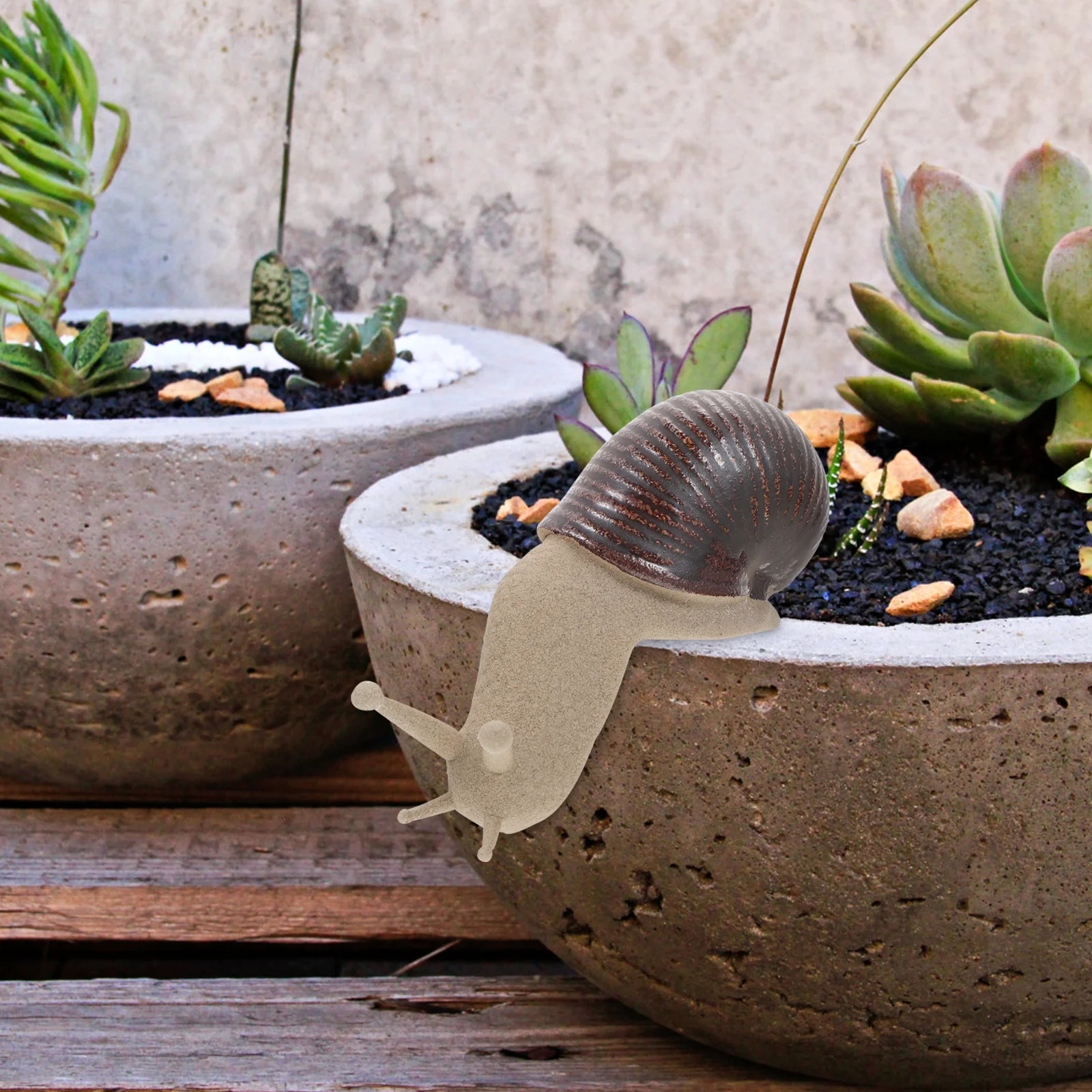 

Realistic Mini Snail Garden Ornament Decorative Artificial Snail Statue for Flower Pot Micro Landscape Home Garden Decoration