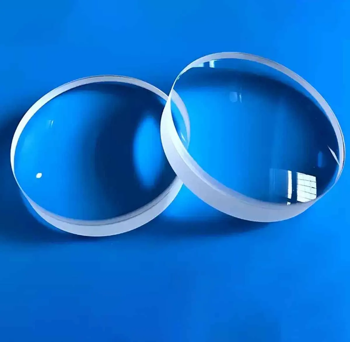 D28F100 - A double-glass combined lens with a diameter of 28mm and a focal length of 100mm. It is a chromatic aberration-correct