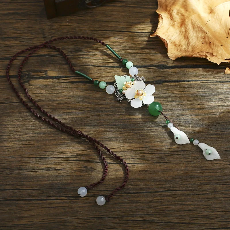 

Brand new sweater chain, retro decoration, simple long buckle pendant accessory, ethnic style necklace