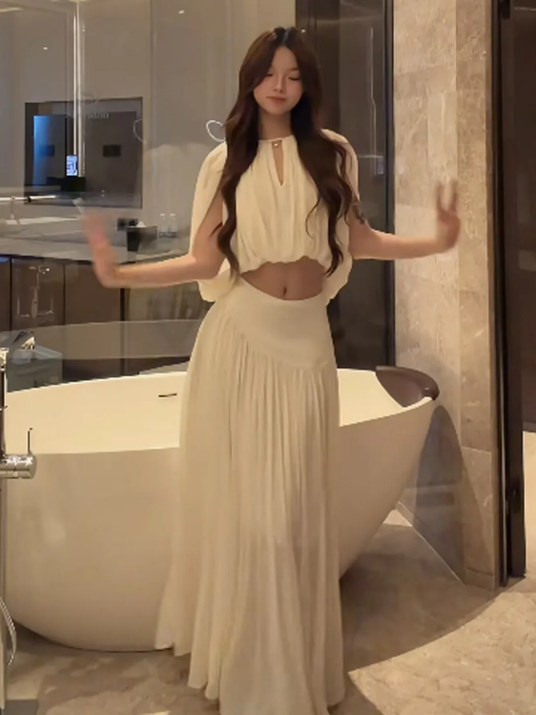 

Gentle Wind Unique Beautiful Cowl Neck Top Half Skirt Two Piece Set Anti Aging Whole Set Ootd Spring 2026 Fashion Set for Women