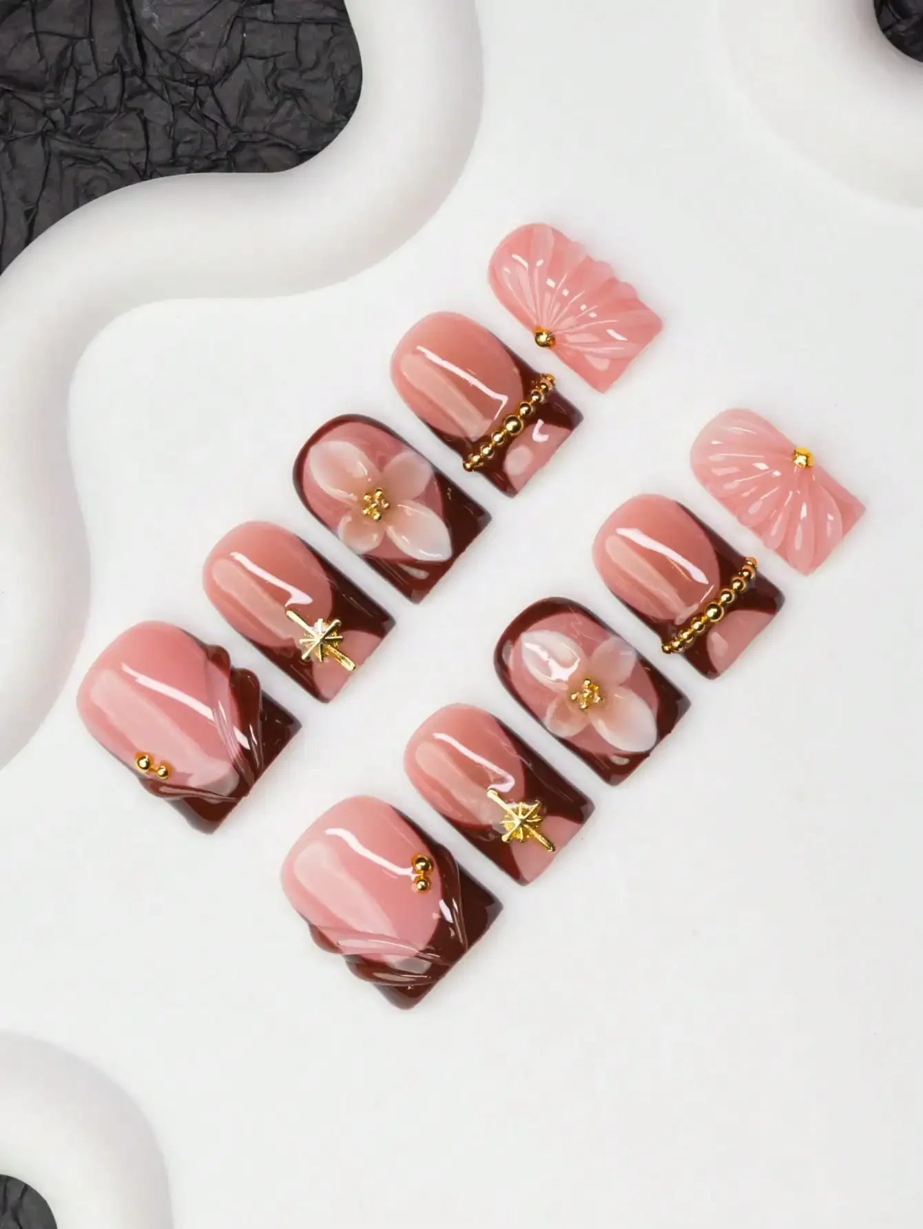 

10pcs Square Shaped Handmade Nail Tips, Y2K Baddie Style, Nude & Brown Color Nails With French Tips, Carved Flowers, Stars
